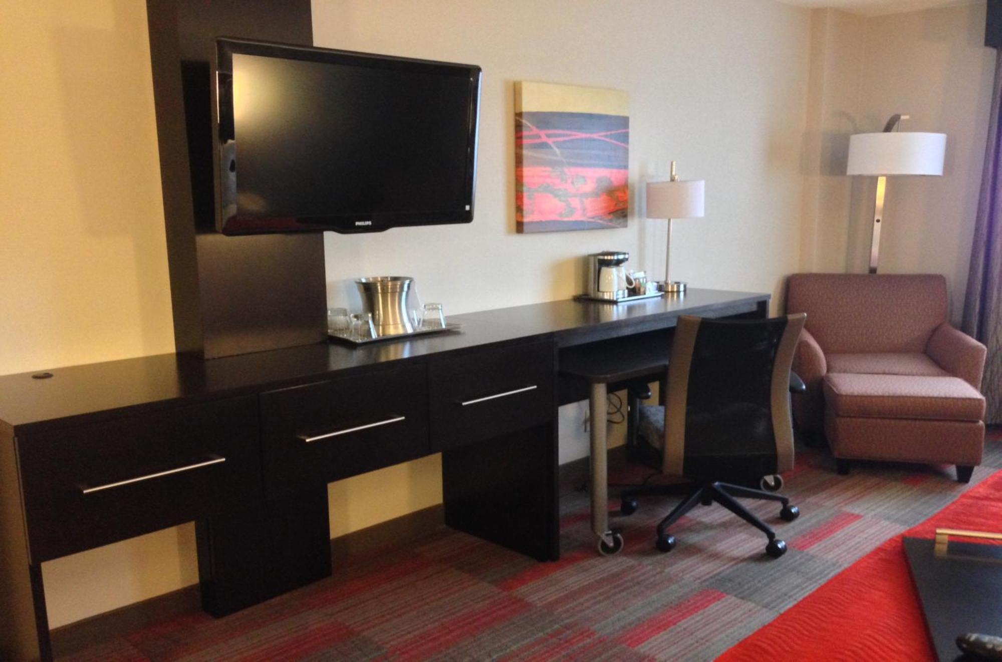 Premium King Room with River View