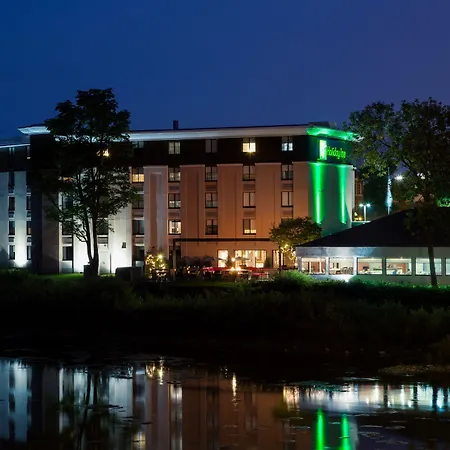 Holiday Inn Milwaukee Riverfront By Ihg-2